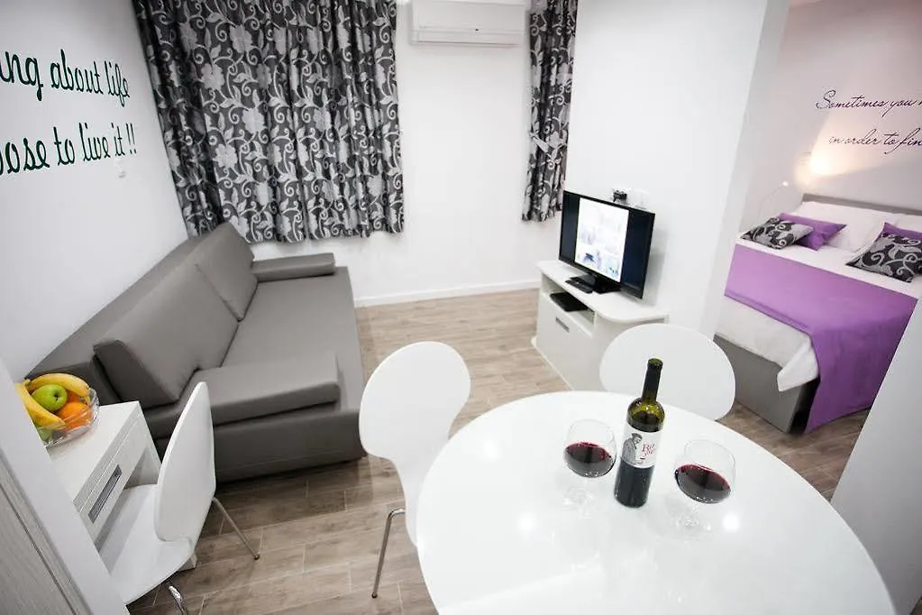 **** Hotel Apartment For You In Split Croatia